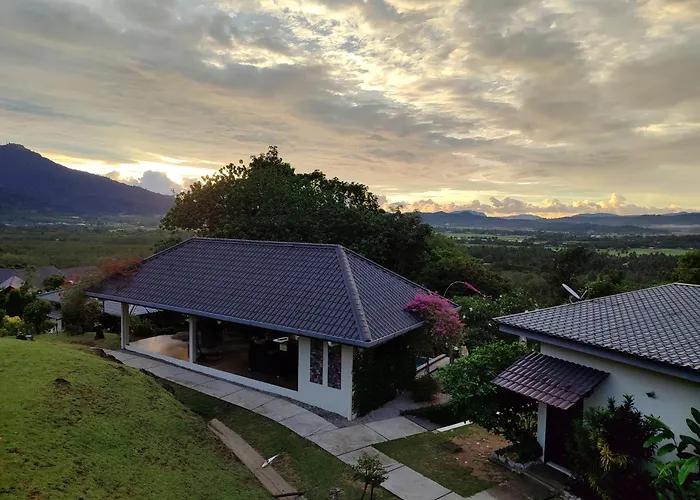 Ranis Lodge